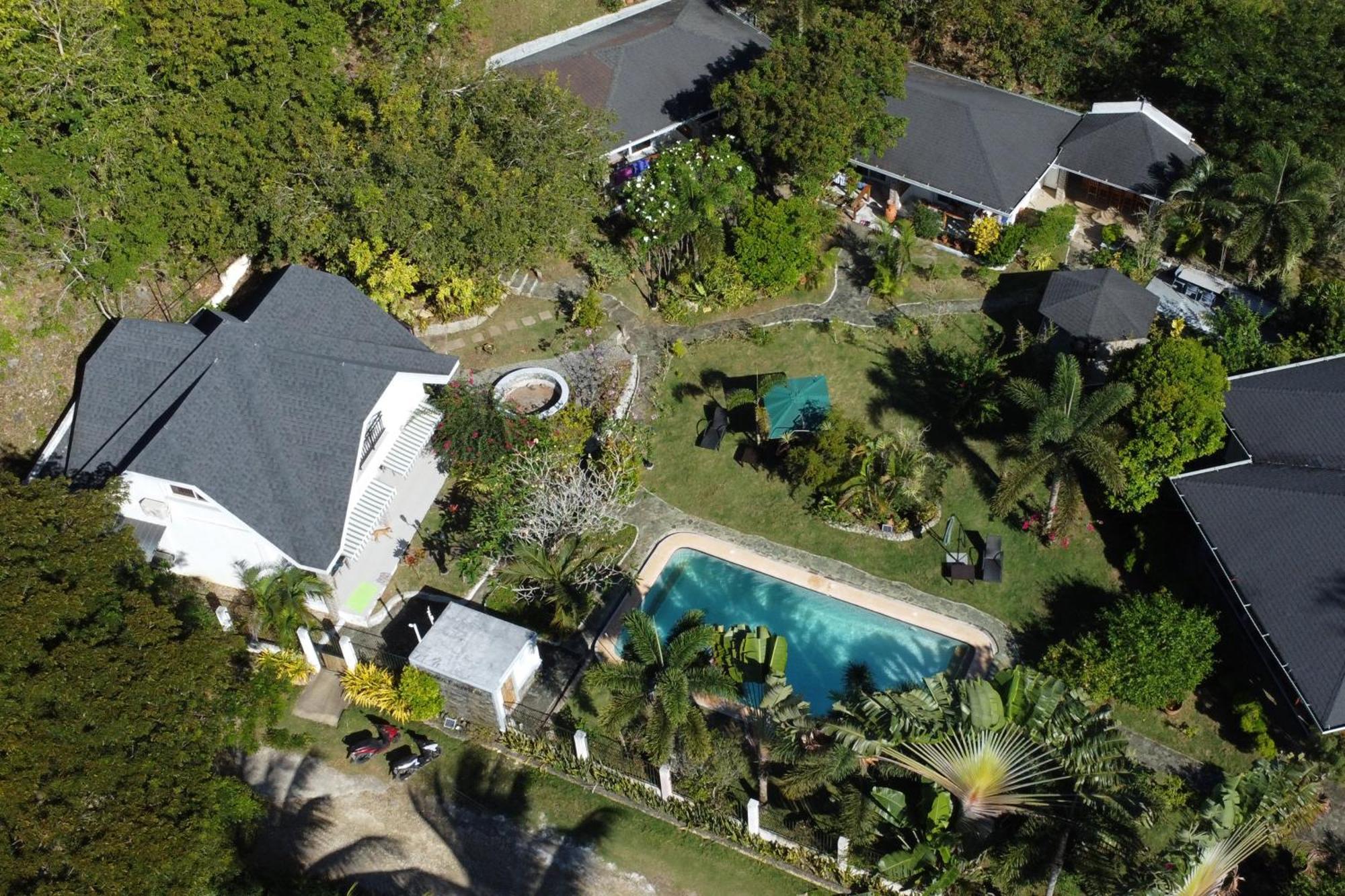 Garden Bungalows Resort Siquijor Exterior photo